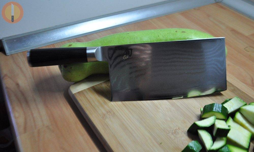The Shun Chinese Chef knife has the perfect weight and balance.